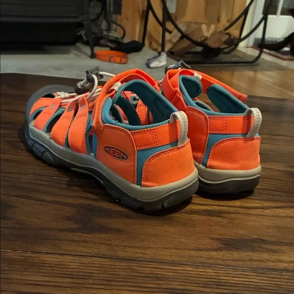 Keen Kids' Vibrant Orange and Blue Sandals - Picture 3 of 4